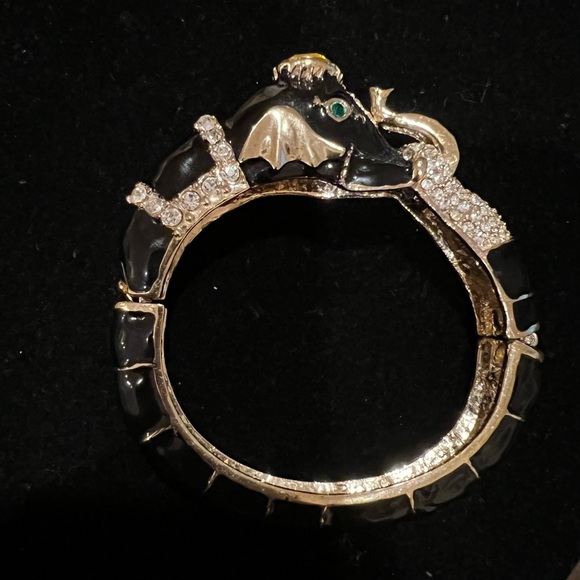 Vintage Elephant Bracelet Black Enamel & Swarovski Crystal Bangle Hinged Closure - Picture 3 of 14